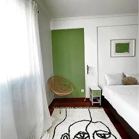 Green House Free Netflix And Garage Apartment *